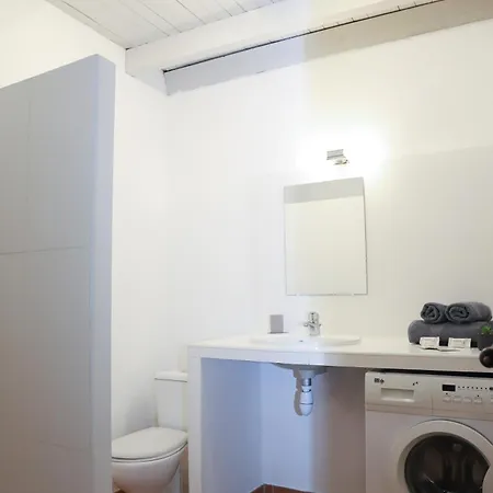 A Rossa Location Apartman Favone