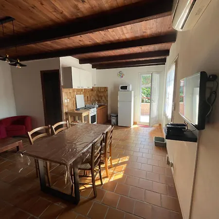 Apartament A Rossa Location