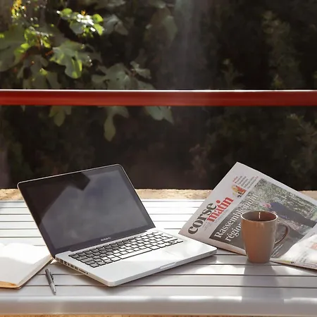 A Rossa Location Favone