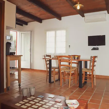 Apartment A Rossa Location