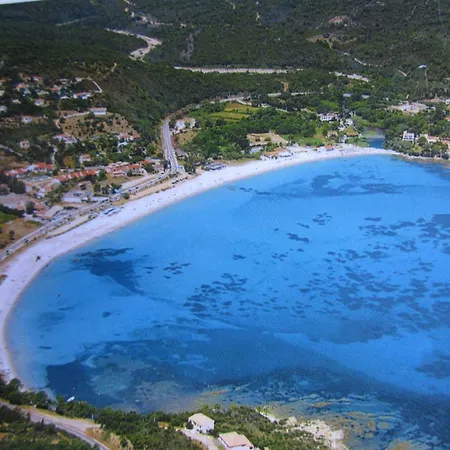 A Rossa Location Apartment