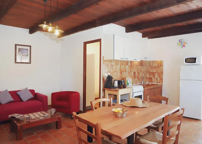 A Rossa Location פאבונה